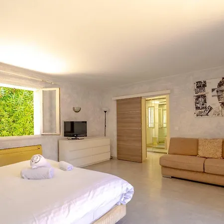 La Perle L Pool & Terrace L Shellter